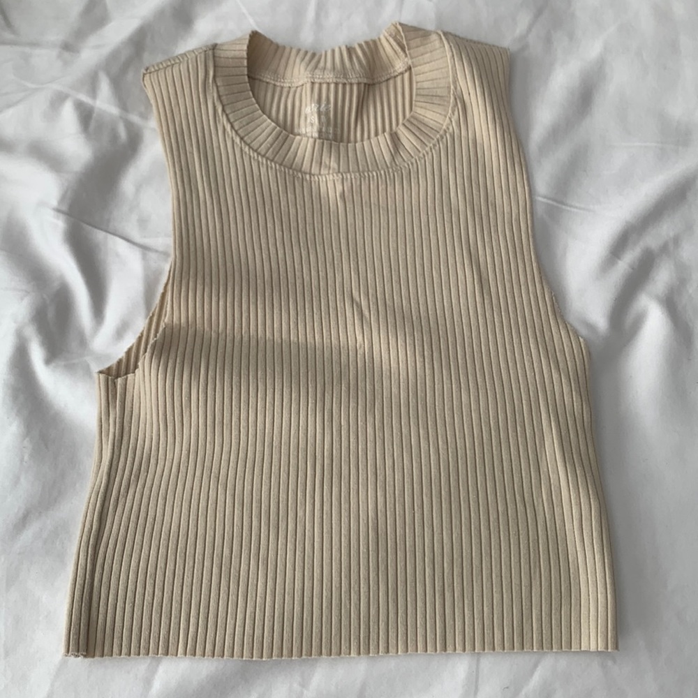 Aerie Top